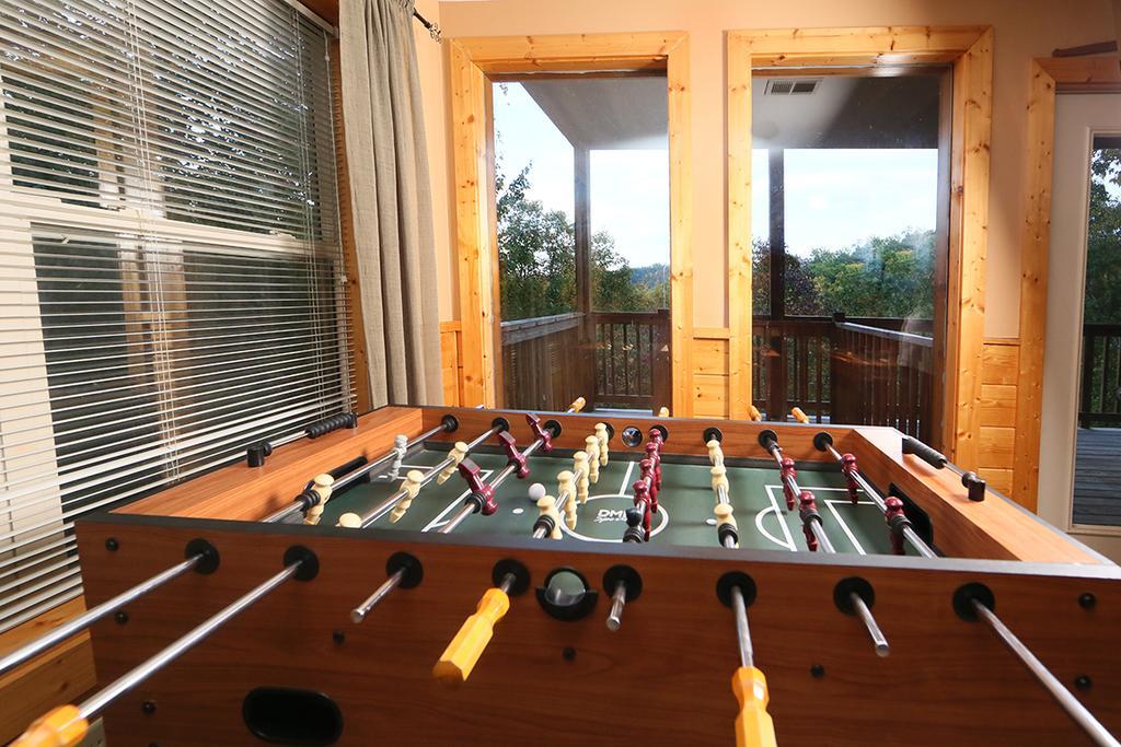 Mountain Shadow Lodge - Six Bedroom Sevierville Exterior photo